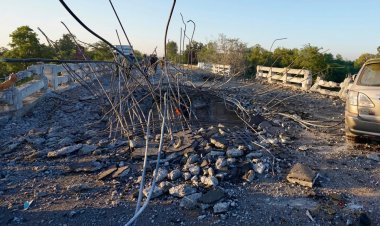 F-16 ทิ้งไข่ถล่ม “สะพานโอรฺจิก” ตัดเส้นทางลำเลียงอาวุธ-กำลังพลกัมพูชา