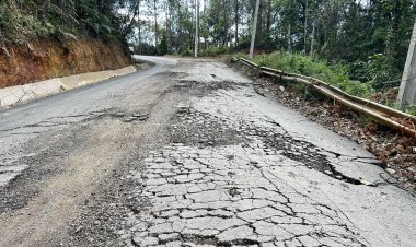 ชาวบ้านไม่ทน!ร้องถนนเส้นทาง "พบพระ-อุ้มผาง"สร้างเสร็จ 6 เดือนชำทรุดพังไร้เหลียวแล