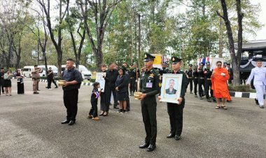 กองทหารเกียรติยศ-ครอบครัวกำลังพลร่วมพิธีส่งร่าง2วีรบุรุษ  ทหารกล้า กลับภูมิลำเนา