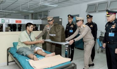 ในหลวงทรงห่วงใยพระราชทานสิ่งของแด้่ทหารชายแดนบาดเจ็บ 11 นาย