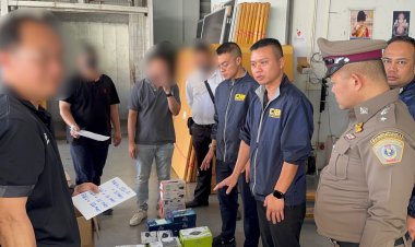 บุกจับผู้ลักลอบดัดแปลงกล่องทีวีดิจิตอลละเมิดลิขสิทธิ์หนังยึดของกลางกว่า 6,939 กล่อง