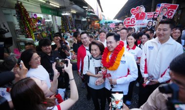 เพื่อไทยลุยหาเสียงตลาดสายเนตรขายฝันนโยบายรถไฟฟ้า 20 บาทตลอดสาย ทำได้ภายใน 3-6 เดือน