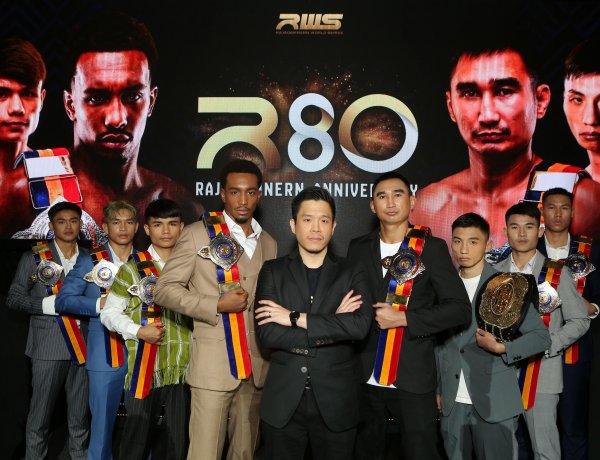 เวทีราชดำเนิน ฉลองยิ่งใหญ่ครบ 80 ปี  จัดเต็ม 8 คู่มวยไทยเพิ่มเดิมพันโบนัสเฉียด 8 ล้านบาท ยิ่งใหญ่ที่สุดในรอบปี