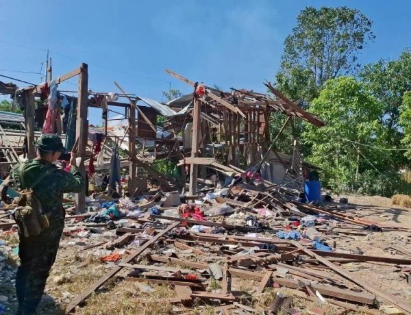 เปิดภาพเขมรละเมิดกฎหมายมนุษยธรรมยิง BM-21 ถล่มบ้าน-ชุมชน–วัด–โรงเรียน-รพ.เสียหายยับ