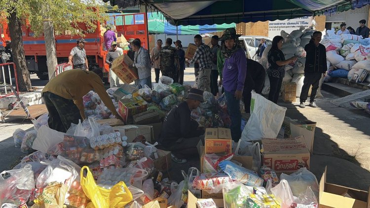 ข้าวสารคุณภาพ มากกว่า 12 ตัน จากชาวอีสาน ศรีสะเกษมุ่งตรงสู่หาดใหญ่