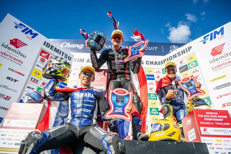 เพลงชาติไทยกระหึ่ม! “แสตมป์” เข้าวิน โฮมเรซ “ตี-ไอเดีย-อุ้ม” พาเหรดกวาดโพเดียม Asia Road Racing