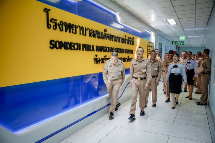 จก.แพทย์ทหารเรือ ตรวจเยี่ยม รพ.สมเด็จพระนางเจ้าสิริกิติ์ฯสัตหีบ