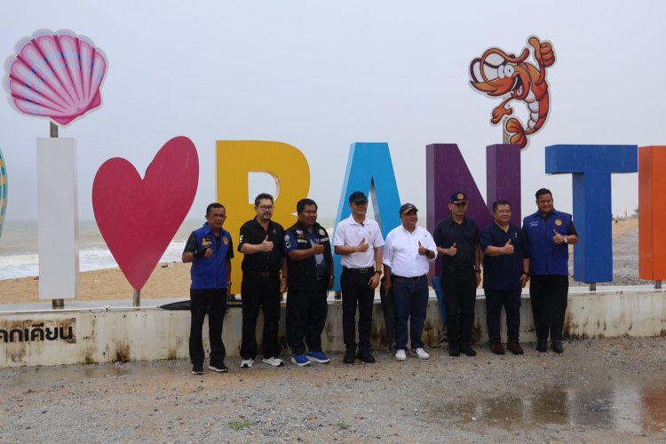 ผู้ว่าฯนราธิวาส ลุยจัดระเบียบแหล่งท่องเที่ยวดังดึงนทท.เคาท์ดาวน์ส่งท้ายปีเก่าต้อนรับปีใหม่