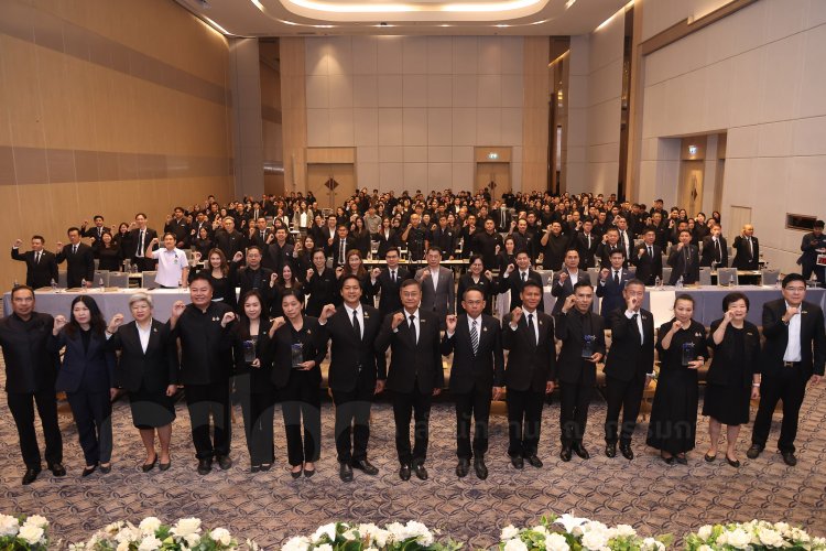 สคส. Kick Off เสริมพลัง DPO ภาครัฐทั่วแผ่นดิน จัดเวทีไฮบริดเดินหน้าอุดรอยรั่วข้อมูลส่วนบุคคล ตัดวงจรสแกมเมอร์–อาชญากรรมไซเบอร์