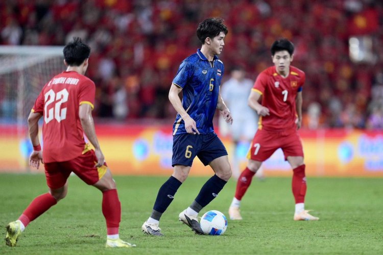 ทีมชาติไทยอกหัก พ่าย เวียดนาม 2-3 ช่วงต่อเวลาพิเศษ คว้าเหรียญเงินซีเกมส์ ครั้งที่ 33