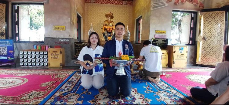 “นายอำเภอตั้ม บ้านตาก” ถือฤกษ์ชัย 9.19 น. กราบศาลสมเด็จพระเจ้าตากสิน ก่อนรับตำแหน่งปลัดบุรีรัมย์