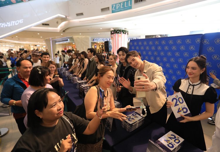 กรี๊ดสนั่นห้าง!!!! ช่อง7HD ยกทัพบุกห้าง มอบความสุขแจกปฎิทินปีใหม่ 2569