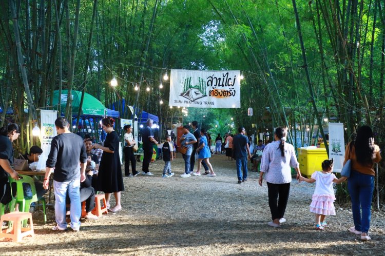 ตรังเปิดโครงการส่งเสริมกิจกรรม 1 อำเภอ 1 ลานสร้างสรรค์ กระตุ้นศก.ชุมชน