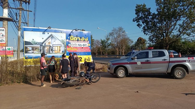 หนุ่มปราจีนบุรีซิ่งจยย.พุ่งชนกระบะริมถนนสาย 304 ร่างกระเด็นเจ็บสาหัส