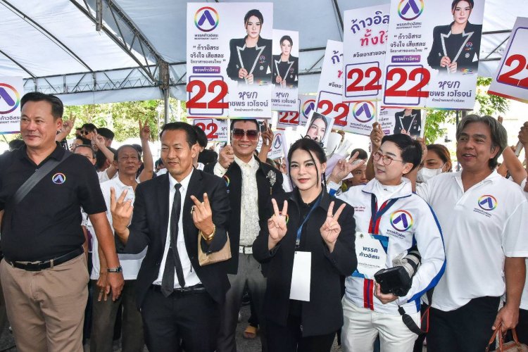 ‘มาดามหยก’ ปลื้มจับได้เลขเบิ้ล 22 มองเลขมงคล จดจำง่าย อ้อนขอเสียงพลังเงียบ-พลังบริสุทธิ์