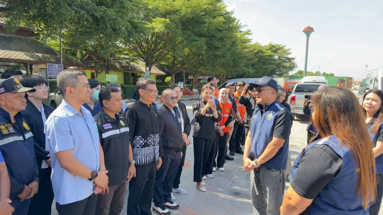 เลขาธิการ คปภ.ลงพื้นที่ภูเก็ตติดตามการดูแลประชาชนด้านประกันภัยช่วง 7 วันอันตราย