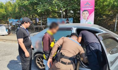ทล.สกัดจับหนุ่มเมียนมาลักลอบขนแรงงานต่างด้าวส่งขายแรงงานตลาดดังย่านปทุมธานี