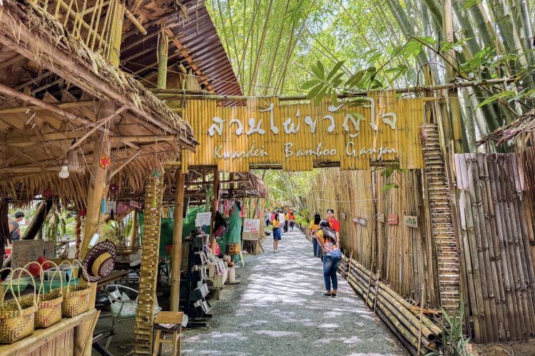 “ตลาดสวนไผ่”  ฮิตติดลมบนนักท่องเที่ยวทะลักผักผ่อนดันเศรษฐิจพัทลุงคึกคัก
