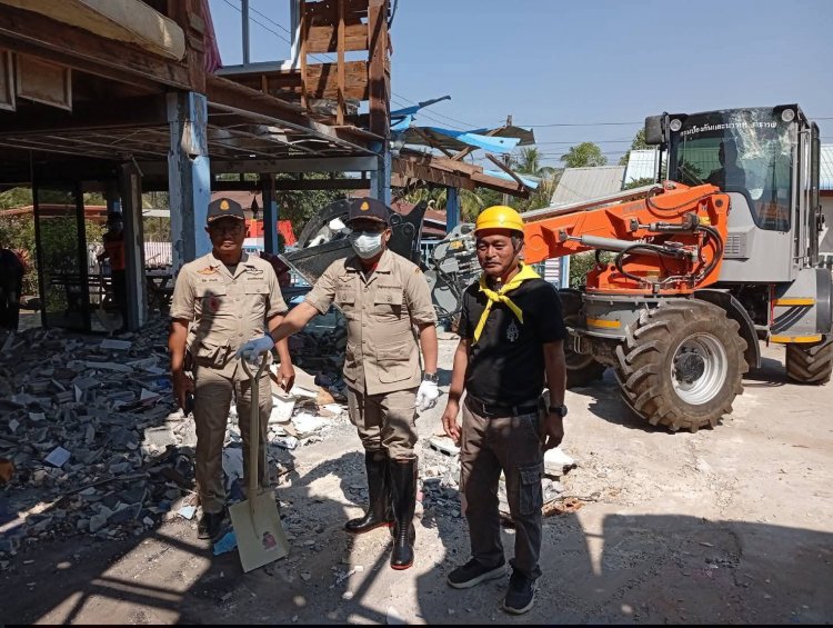 ศรีสะเกษเร่งฟื้นฟูชายแดน ปภ.รื้อถอนบ้านเสียหายเหตุปะทะไทย–กัมพูชา
