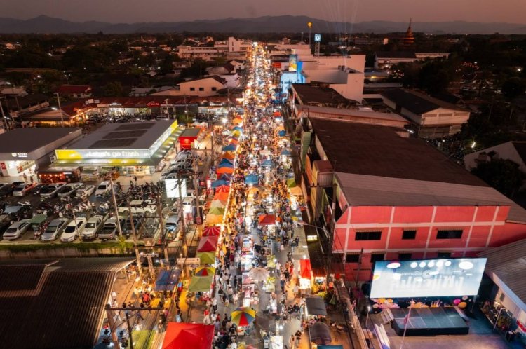 แสงสีเสียงสุดอลังการ!“เชียงใหม่ Night Market” ถนนคนเดิน “สันกำแพง”บูมท่องเที่ยว-กระตุ้นเศรษฐกิจ