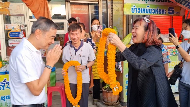 “อภิสิทธิ์–สกลธี”ยกทัพปชป.ช่วย “รัฐศักดิ์ ”หาเสียงพื้นที่กระบัง ชูนโยบายแก้เศรษฐกิจ–รื้อระบบประกันสังคม