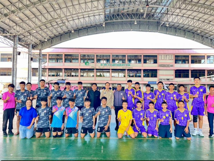 ศรีสะเกษคึกคัก! ผู้ว่าฯ ลงสนามให้กำลังใจนักกีฬาศึก “ศรีเกษเกมส์” รอบชิงแชมป์ประเทศ