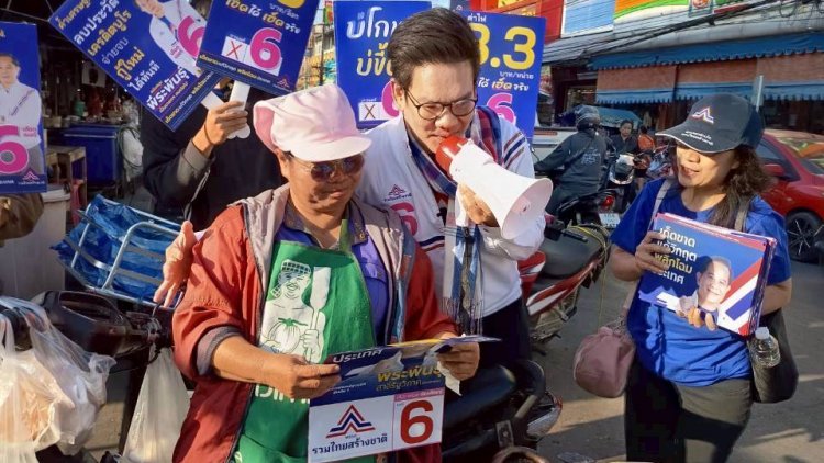 “เคนโด้” ลุยอีสาน! ชาวบ้านขานรับนโยบาย “รวมไทยสร้างชาติ” ปลื้มมาตรการลดค่าครองชีพ