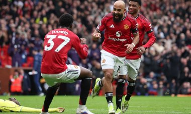 ผีแดงแรงฤทธิ์!"แมนฯยูฯ"เปิดบ้านไล่อัด "สปอร์"2-0 คว้าชัย 4 นัดรวด