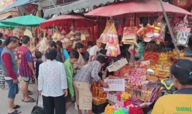 คึกคัก!!วันจ่ายตรุษจีนอุทัยธานี เจ้าของร้านแจกทุกปี ตะกร้าคนละใบ เชื่อไว้ใส่เงินใส่ทองเฮงๆ