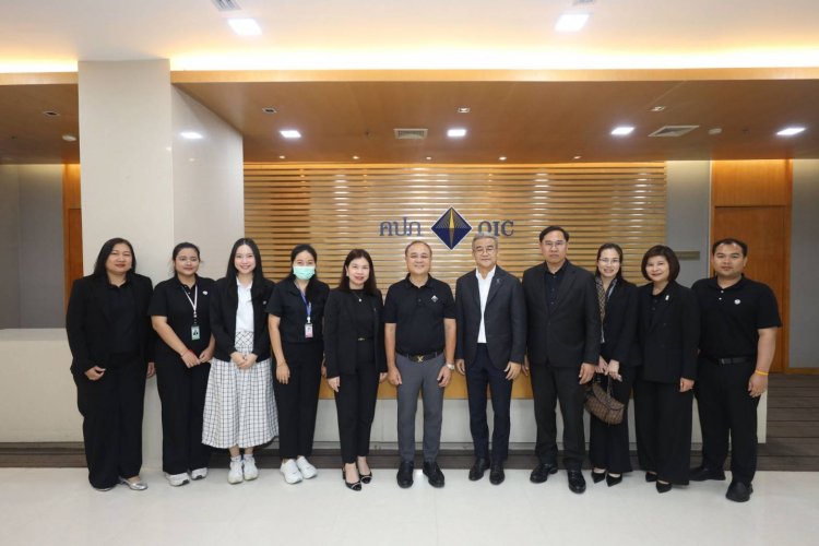 รองปลัดกระทรวงการคลังเยี่ยมชม OIC SMART POD นวัตกรรมเพื่อสุขภาพยุคดิจิทัล - คปภ.มุ่งเน้นการดูแลสุขภาพเชิงรุกด้วยเทคโนโลยี