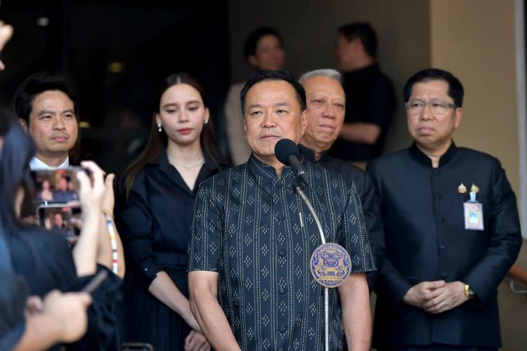 “อนุทิน”รุกวางหมากรัฐบาลมั่นใจอยู่ครบ 4 ปีซัดแรงพวกแพ้แล้วโวยพิรุธ