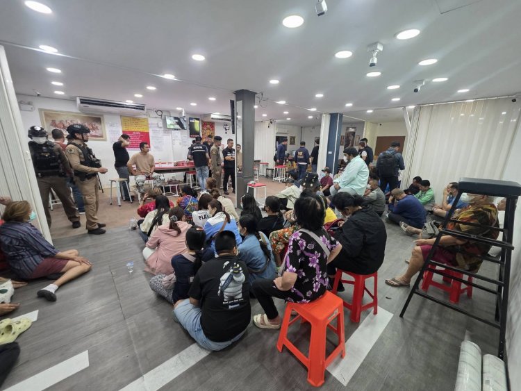 บุกทลายบ่อนพนันไฮโลรวบ 45 นักพนันพบเงินสะพัดหลายล้าน