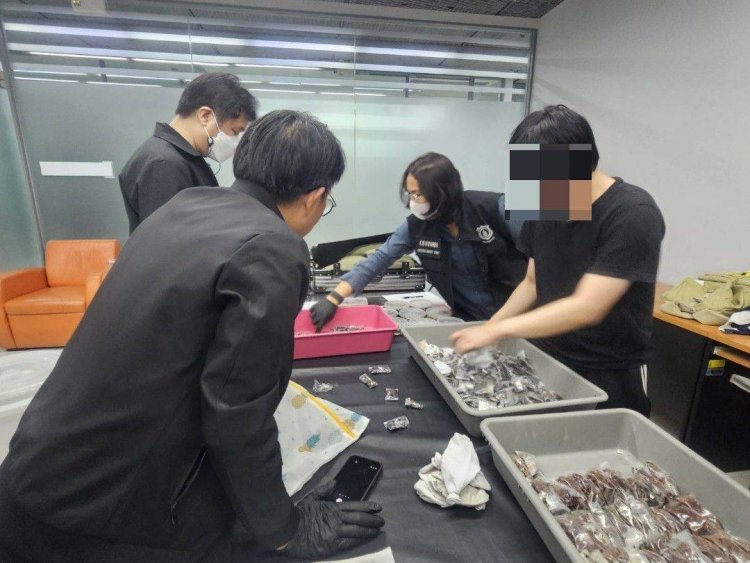 กรมศุลกากรตรวจยึดแมงมุม-แมงป่อง กว่า 400 ตัวคาสนามบินสุวรรณภูมิ