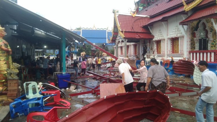พายุฤดูร้อน ถล่ม อ.พร้าว ลมกระโชกแรกซัดบ้านเรือน-วัดหลายแห่งพังเสียหายยับ