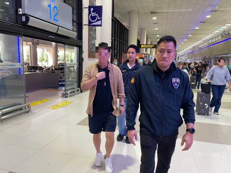 สตม.ลุยกวาดล้างจีนเทา จับ 2 ผู้ต้องหาคดีฉ้อโกงรัฐบาาลจีนหนีกบดานไทย