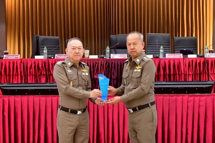 ภ.3 มอบรางวัลเชิดชูเกียรติตำรวจผลงานเด่น ย้ำโปร่งใส–เข้มงานปราบปรามอาชญากรรม