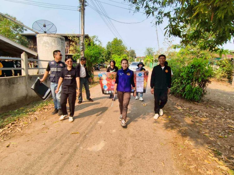 น่าน  “เคาะประตูบ้าน สร้างความเข้าใจ” อบต.ทุ่งศรีทอง ลุยรณรงค์งดเผา ลด PM2.5 ถึงชุมชน