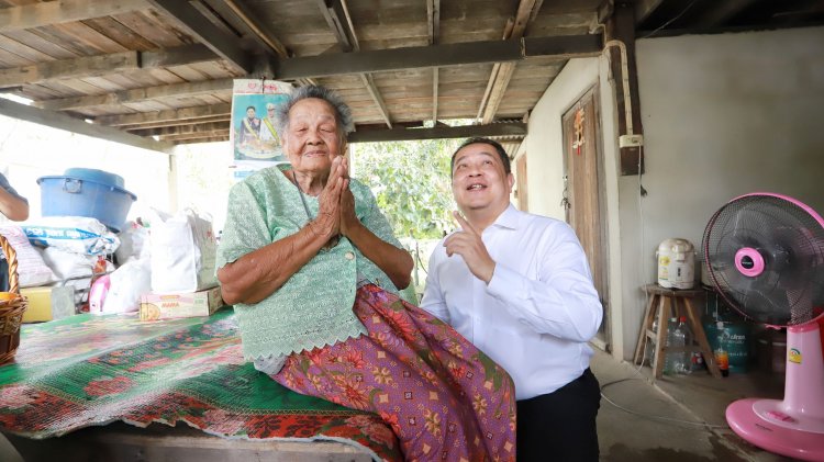 "สังวาลย์ พวงบุบผา "คุณยาย 5 แผ่นดินอายุ 108 ปี อารมณ์ดี ไม่เครียด เคล็ดลับอายุยืน