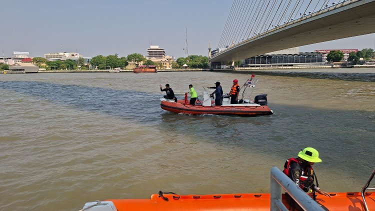 สลดใจ!พบศพชาย-หญิงถูกมัดติดกัน ลอยติดใต้โป๊ะสะพานพระราม 8