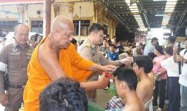 วัดบางพลีใหญ่กลางจัดพิธีอุปสมบทหมู่เฉลิมพระเกียรติ