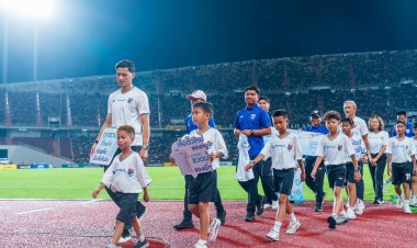 แฟนบอลรวมพลังไดกิ้นแคมเปญ “We Cheer We Care เชียร์ไทย ใส่ใจโลก” เก็บขวดรีไซเคิลกว่า 66,465 ขวด ส่งต่อแรงบันดาลใจสู่เยาวชนทั่วประเทศ