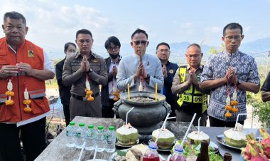 ปราจีนบุรีทำพิธีบวงสรวงสักการะศาลเจ้าพ่อปู่โทนยิ่งใหญ่เดินทางฉลองสงกรานต์ ! ปลอดภัย