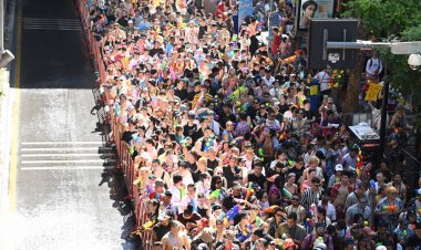 มหาสงกรานต์ถนนข้าวสารสนุกสงบสุขเรียบร้อย กทม.ย้ำปิดเล่นน้ำ 22.00 น.
