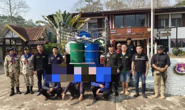 ด่านศุลกากรแม่สอดสกัดจับ 3 ผู้ต้องหาลอบขนน้ำมันเถื่อนยึดของกลาง 2.8 พันลิตร