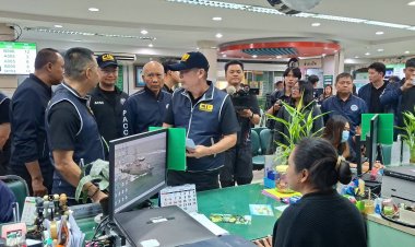 "ย้อนเกล็ดมังกร" บุกจู่โจมเป้าหมาย 4 จุด รวบ 6 ผู้ต้องหาแก๊งปั๊มสูติบัตรเถื่อนสวมสัญชาติ