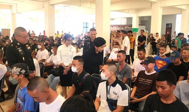 ผู้ว่าฯพิจิตรร่วมส่งและเป็นกำลังใจให้ทหารใหม่หนุ่มเมืองชาละวันส่งเข้าประจำกรมกอง