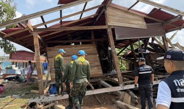 ทหารระดมพล ช่วยเหลือผู้ประสบภัยพายุฤดูร้อน  เร่งรื้อ -ซ่อมบ้าน ขณะที่ อบต.แม่สา  เปิดโรงครัว รับบริจาคเครื่องนอนและเสื้อผ้า