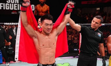 "โลมา ลูกบุญมี " ฝันสลายพ่ายซับมิชชัน " อโมริม" ยกแรก ศึก UFC มาเก๊า
