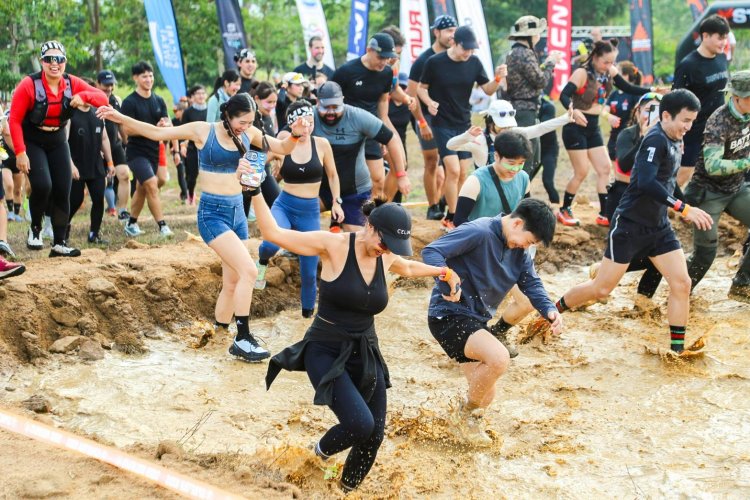 ครั้งแรกประสบความสำเร็จเกินคาด!ทัพนักกีฬานานาชาติ 2 พันคน ร่วมแข่งวิ่งโคลน ชลบุรี