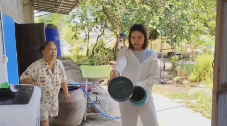 ชาวบ้านร้องน้ำประปาหมู่บ้านเน่าเหม็นอาบแล้วคันตัวทนใช้กว่า  เดือนวอนรัฐช่วยด่วน